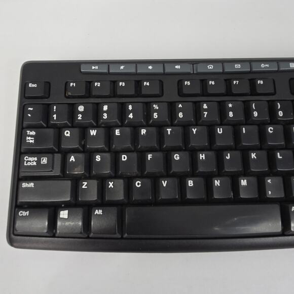 Logitech K270 Wireless Full Keyboard NO RECEIVER - Picture 2 of 8